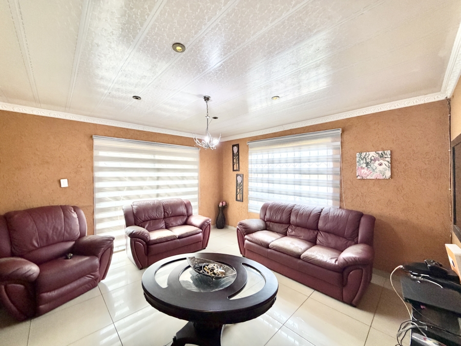 3 Bedroom Property for Sale in Ormonde View Gauteng