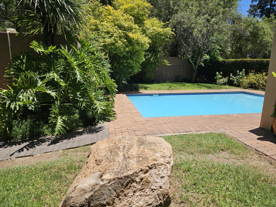 To Let 2 Bedroom Property for Rent in Hyde Park Gauteng