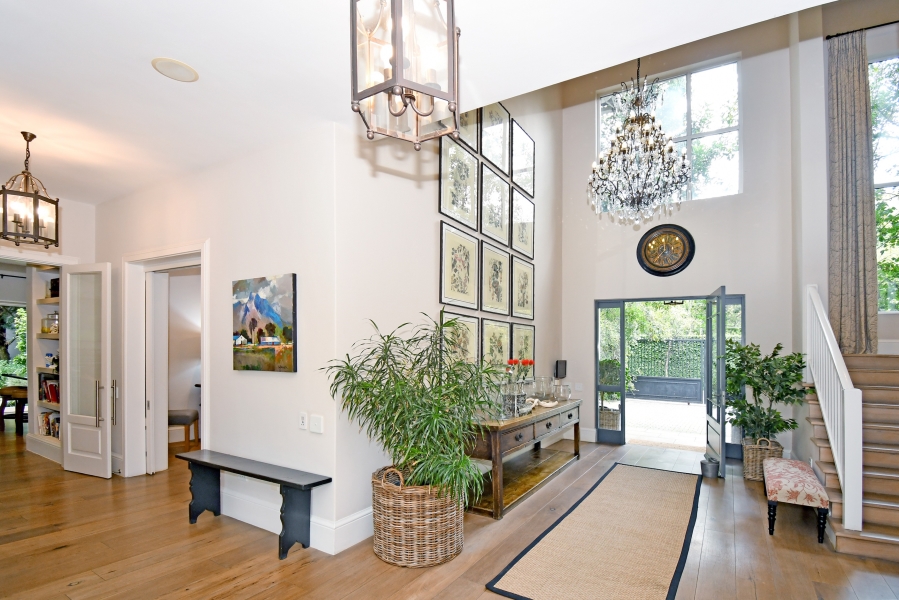 5 Bedroom Property for Sale in Hurlingham Gauteng