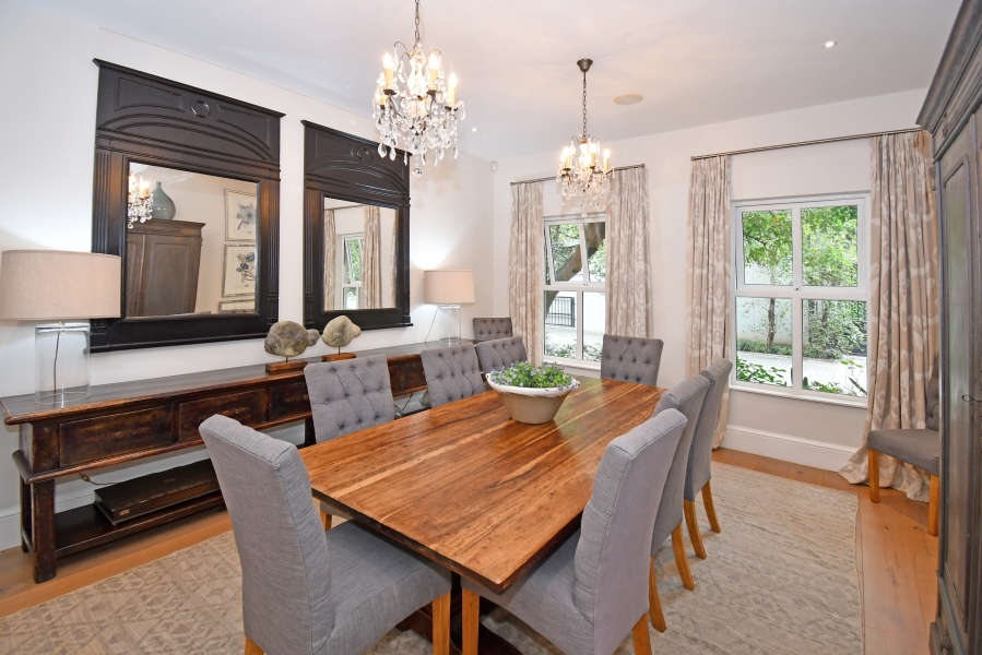 5 Bedroom Property for Sale in Hurlingham Gauteng