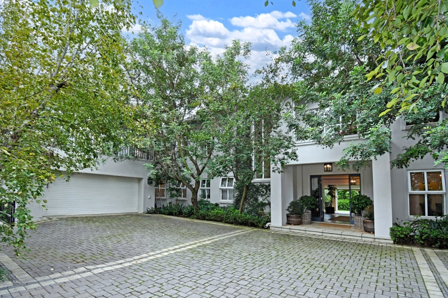 5 Bedroom Property for Sale in Hurlingham Gauteng