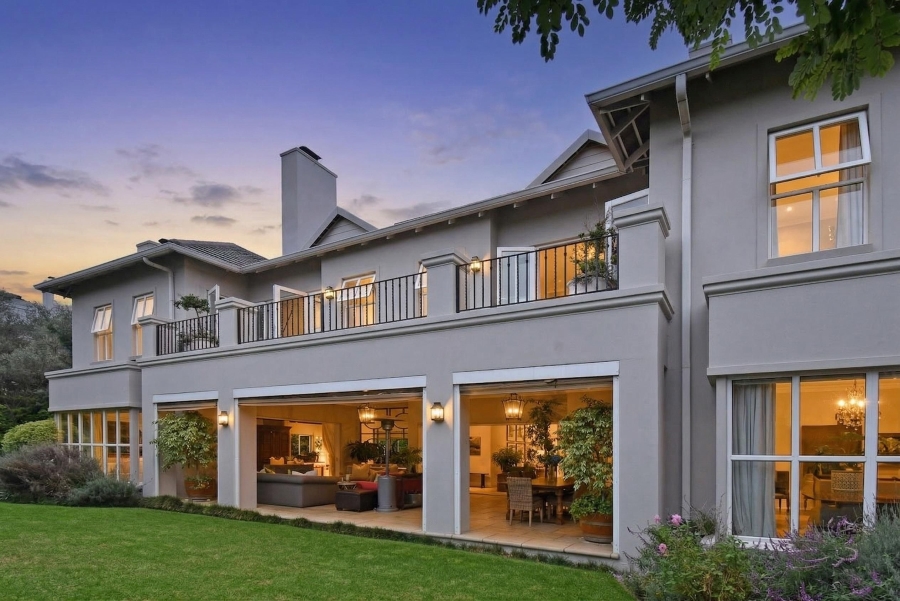 5 Bedroom Property for Sale in Hurlingham Gauteng