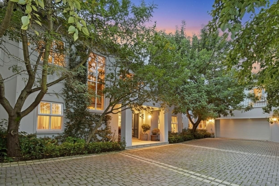 5 Bedroom Property for Sale in Hurlingham Gauteng