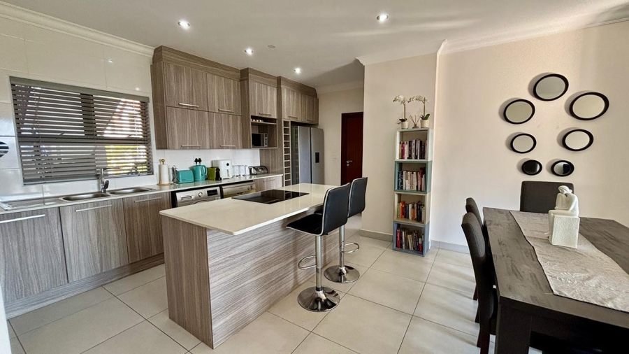 2 Bedroom Property for Sale in Blue Valley Golf Estate Gauteng