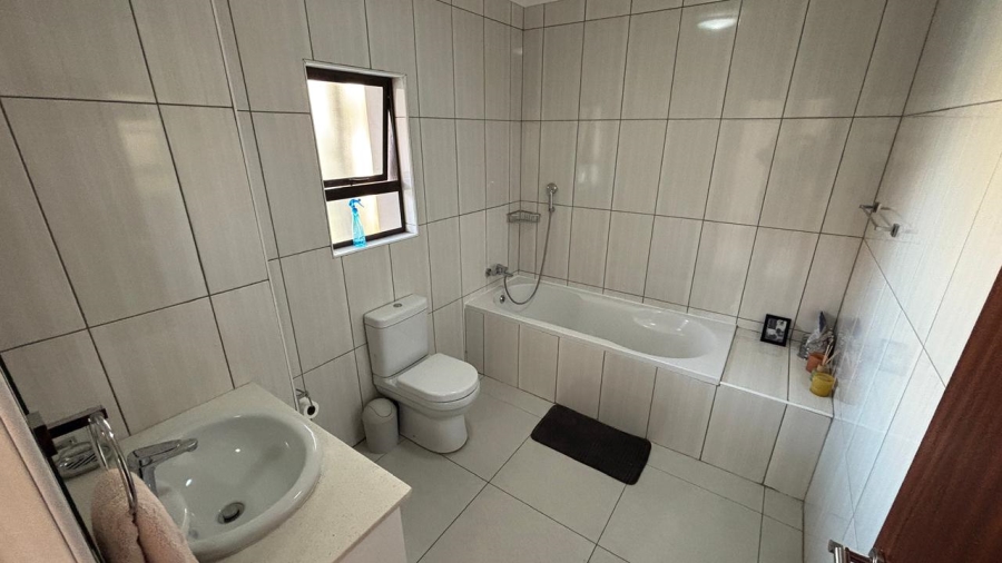 2 Bedroom Property for Sale in Blue Valley Golf Estate Gauteng