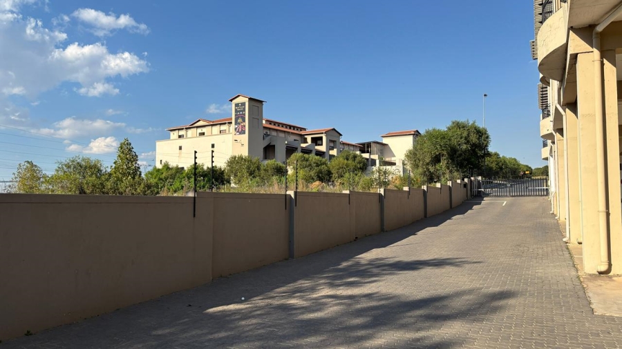 2 Bedroom Property for Sale in Blue Valley Golf Estate Gauteng