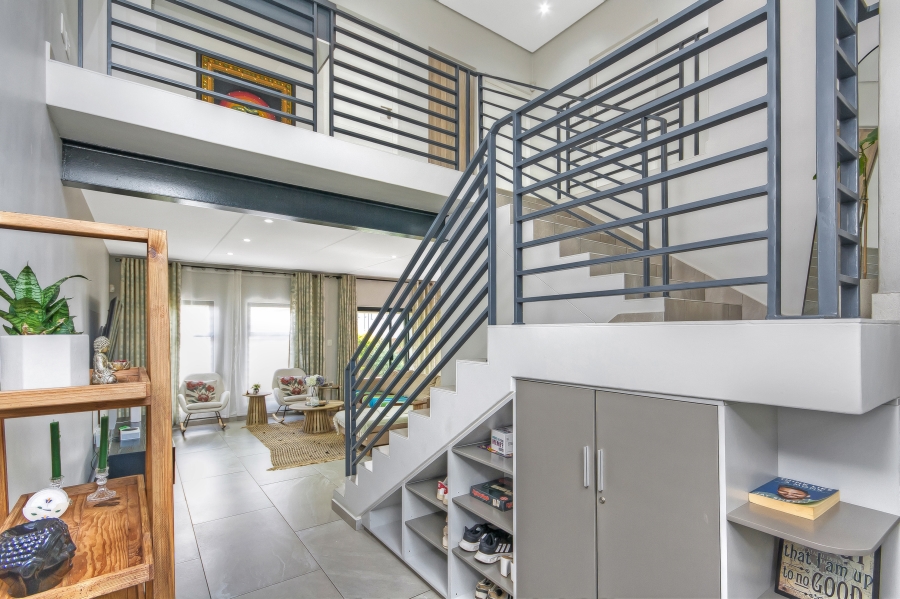 3 Bedroom Property for Sale in Crowthorne AH Gauteng