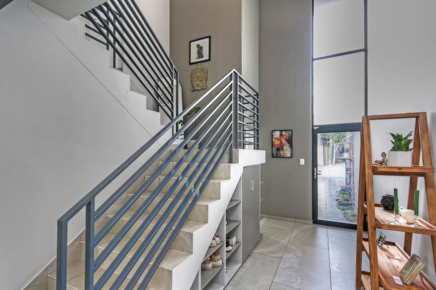 3 Bedroom Property for Sale in Crowthorne AH Gauteng