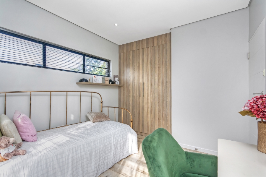 3 Bedroom Property for Sale in Crowthorne AH Gauteng