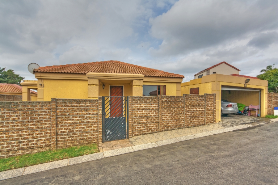 3 Bedroom Property for Sale in Barbeque Downs Gauteng