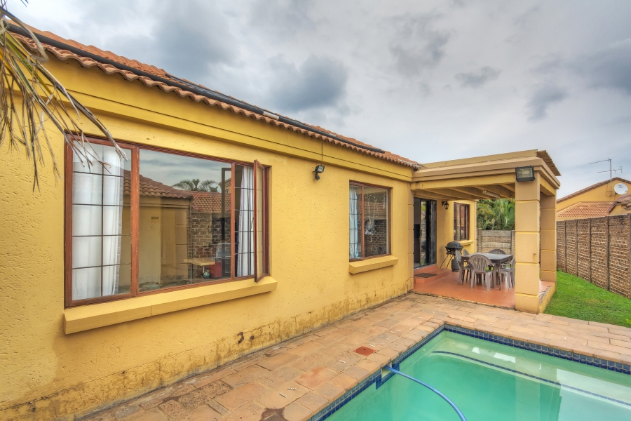 3 Bedroom Property for Sale in Barbeque Downs Gauteng