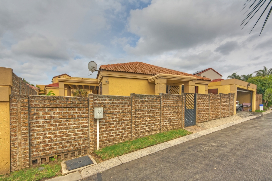 3 Bedroom Property for Sale in Barbeque Downs Gauteng