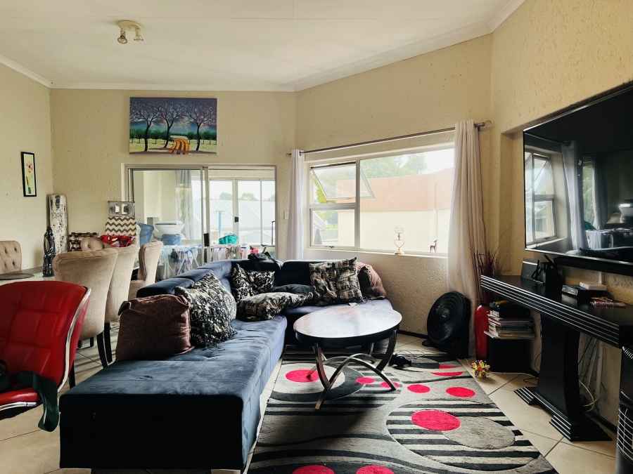 2 Bedroom Property for Sale in Bedfordview Gauteng