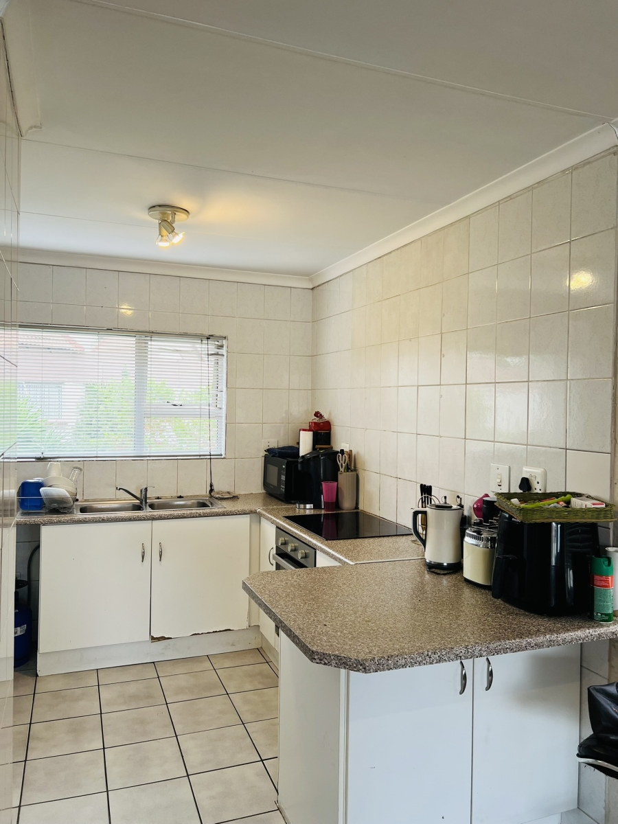 2 Bedroom Property for Sale in Bedfordview Gauteng