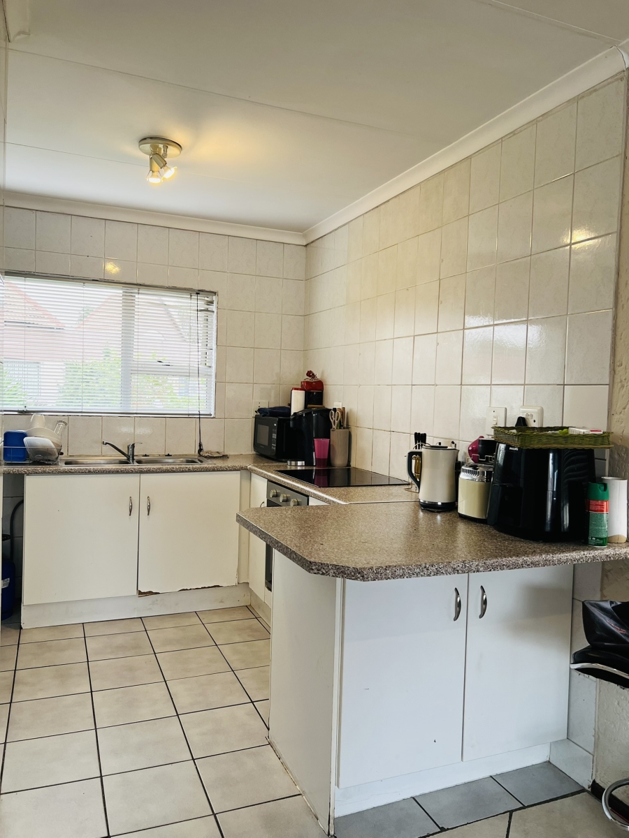 2 Bedroom Property for Sale in Bedfordview Gauteng