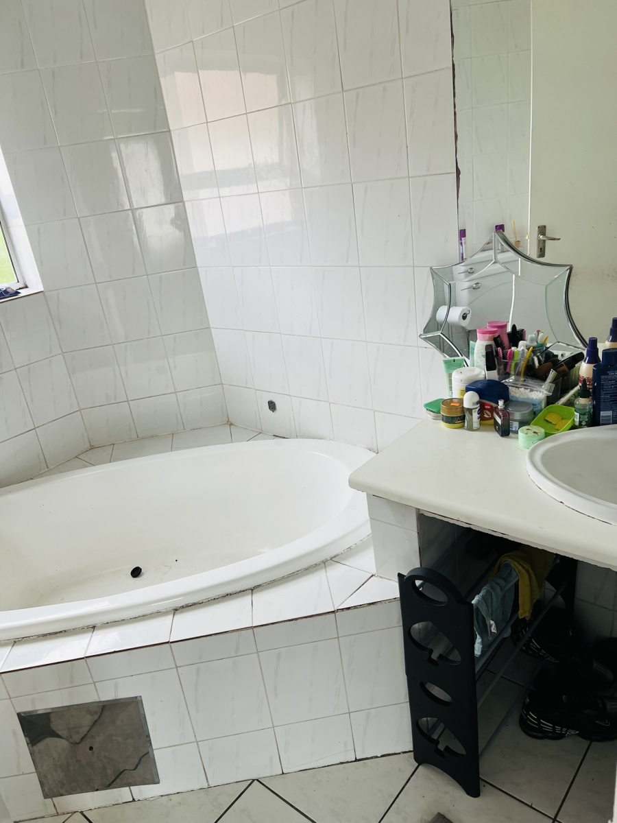 2 Bedroom Property for Sale in Bedfordview Gauteng