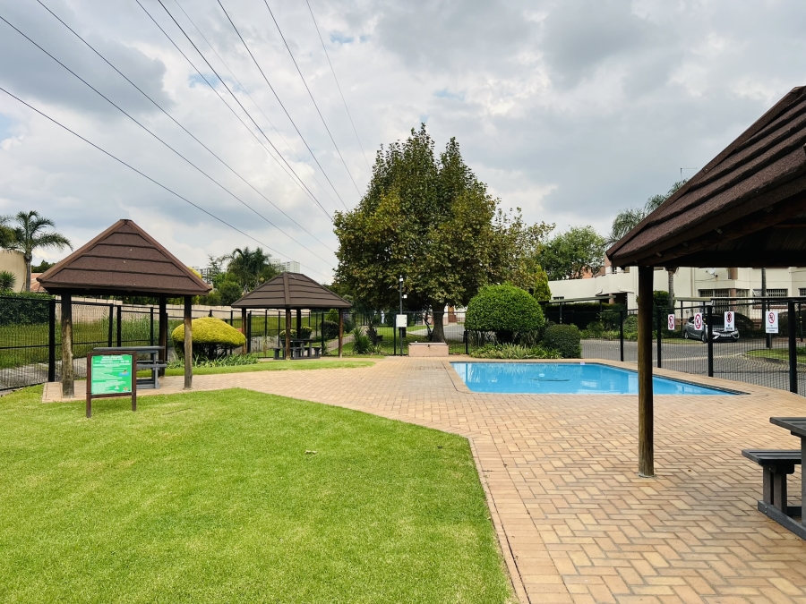 2 Bedroom Property for Sale in Bedfordview Gauteng