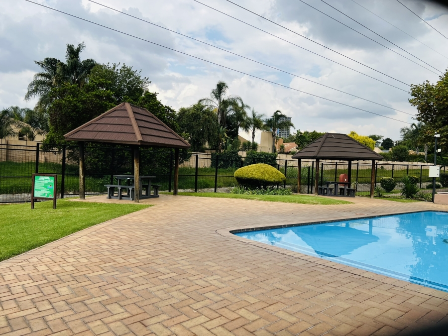 2 Bedroom Property for Sale in Bedfordview Gauteng