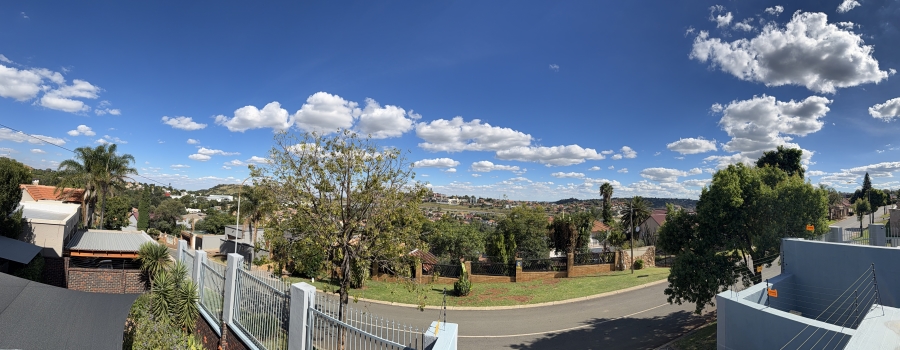 5 Bedroom Property for Sale in Oakdene Gauteng