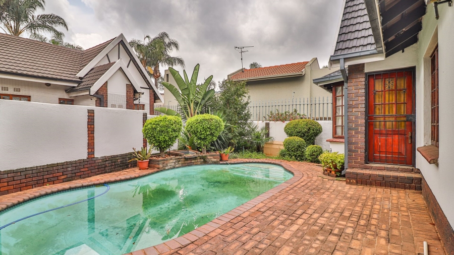 3 Bedroom Property for Sale in Bedfordview Gauteng