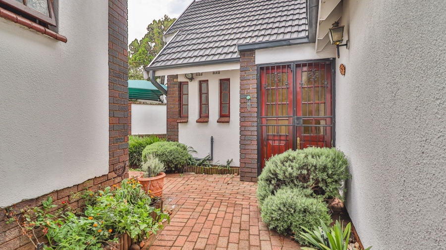 3 Bedroom Property for Sale in Bedfordview Gauteng