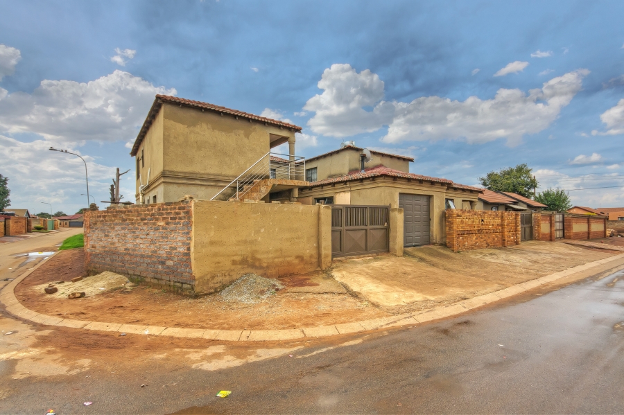 3 Bedroom Property for Sale in Protea Glen Gauteng