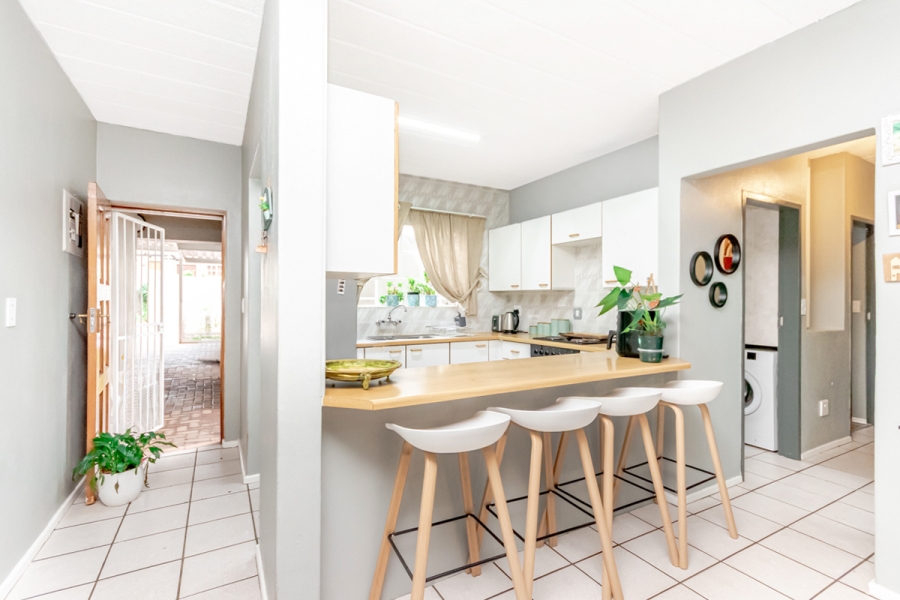 3 Bedroom Property for Sale in Roodekrans Gauteng