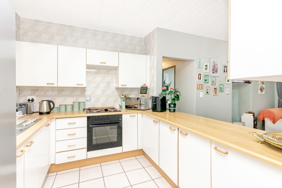 3 Bedroom Property for Sale in Roodekrans Gauteng