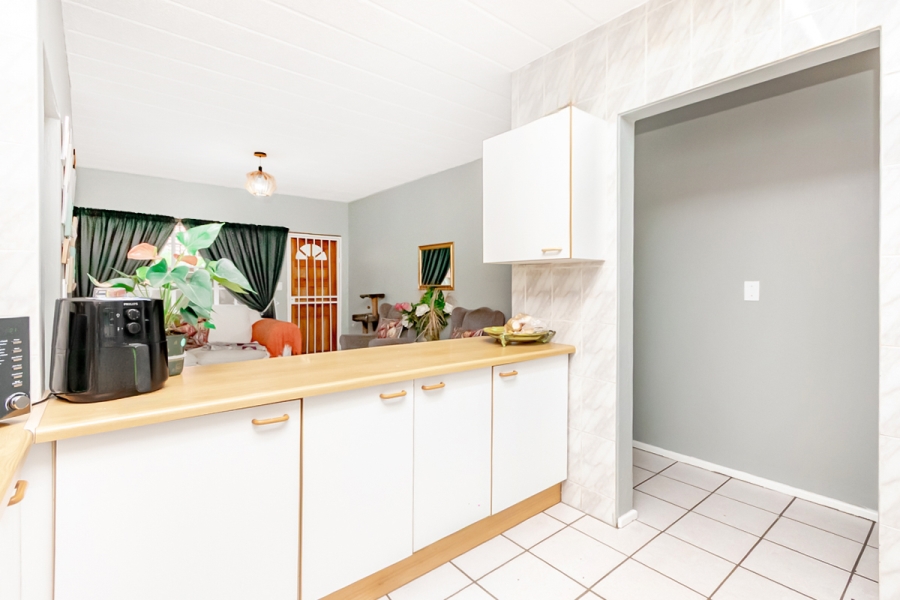 3 Bedroom Property for Sale in Roodekrans Gauteng