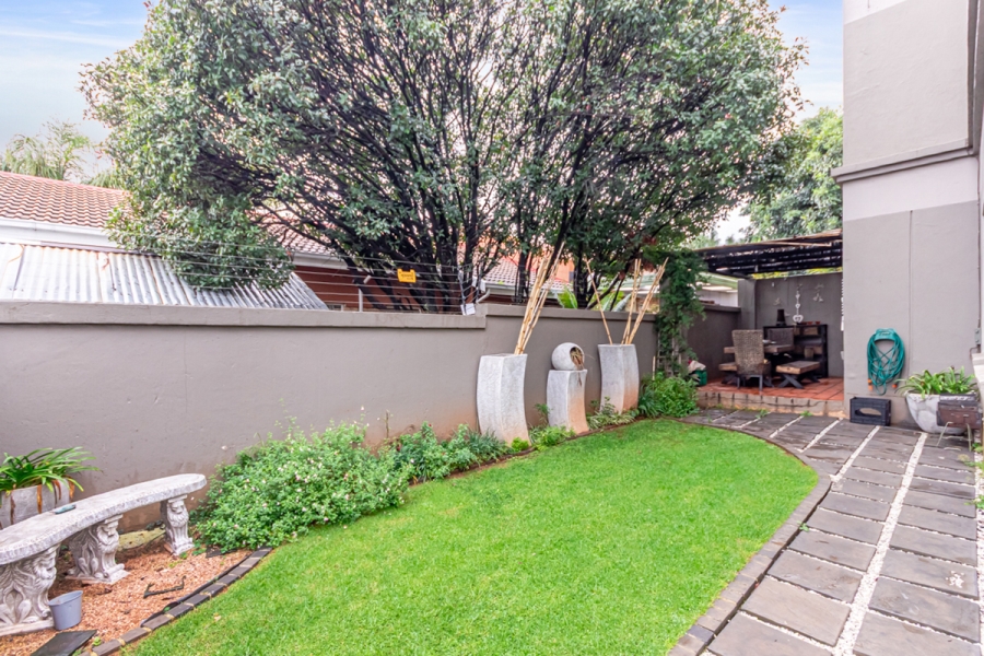 3 Bedroom Property for Sale in Roodekrans Gauteng