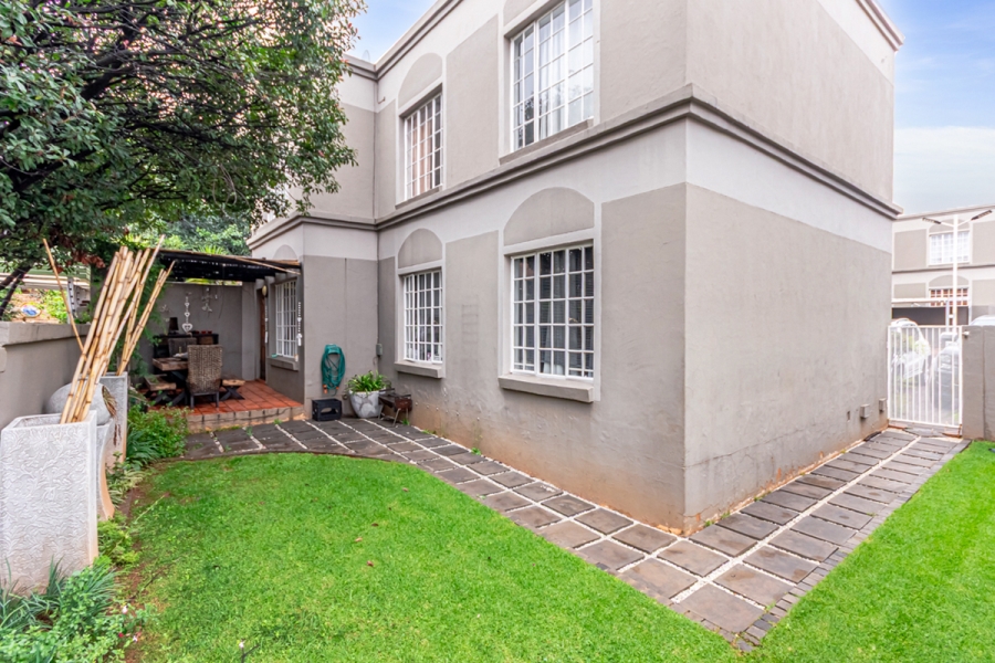 3 Bedroom Property for Sale in Roodekrans Gauteng