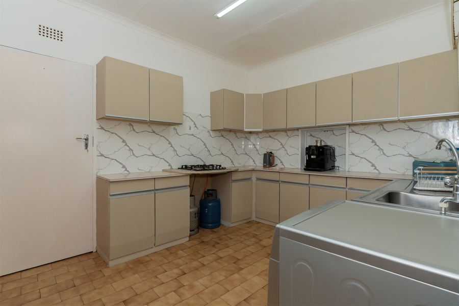 5 Bedroom Property for Sale in Atlasville Gauteng