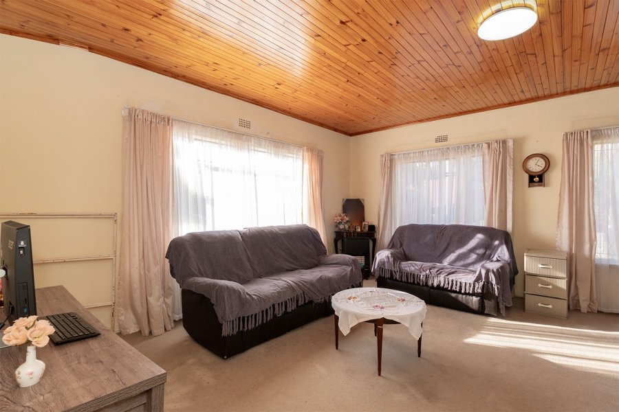 5 Bedroom Property for Sale in Atlasville Gauteng