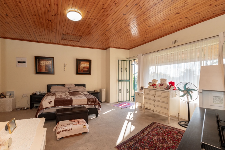 5 Bedroom Property for Sale in Atlasville Gauteng