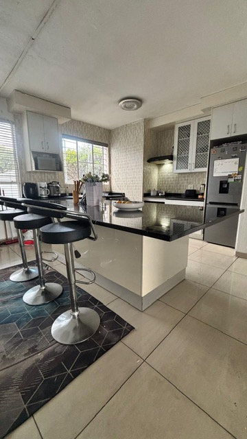 2 Bedroom Property for Sale in Bramley Park Gauteng