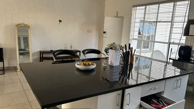 2 Bedroom Property for Sale in Bramley Park Gauteng