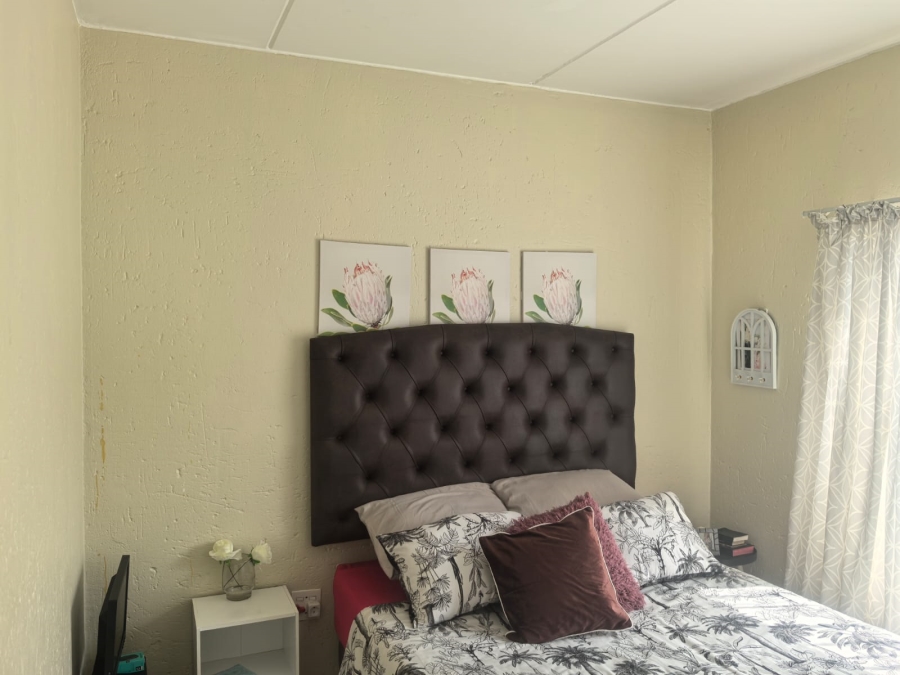 2 Bedroom Property for Sale in Wilgeheuwel Gauteng
