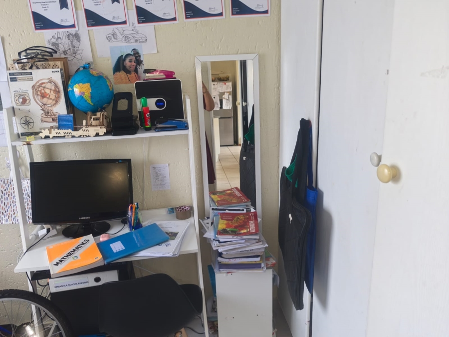 2 Bedroom Property for Sale in Wilgeheuwel Gauteng