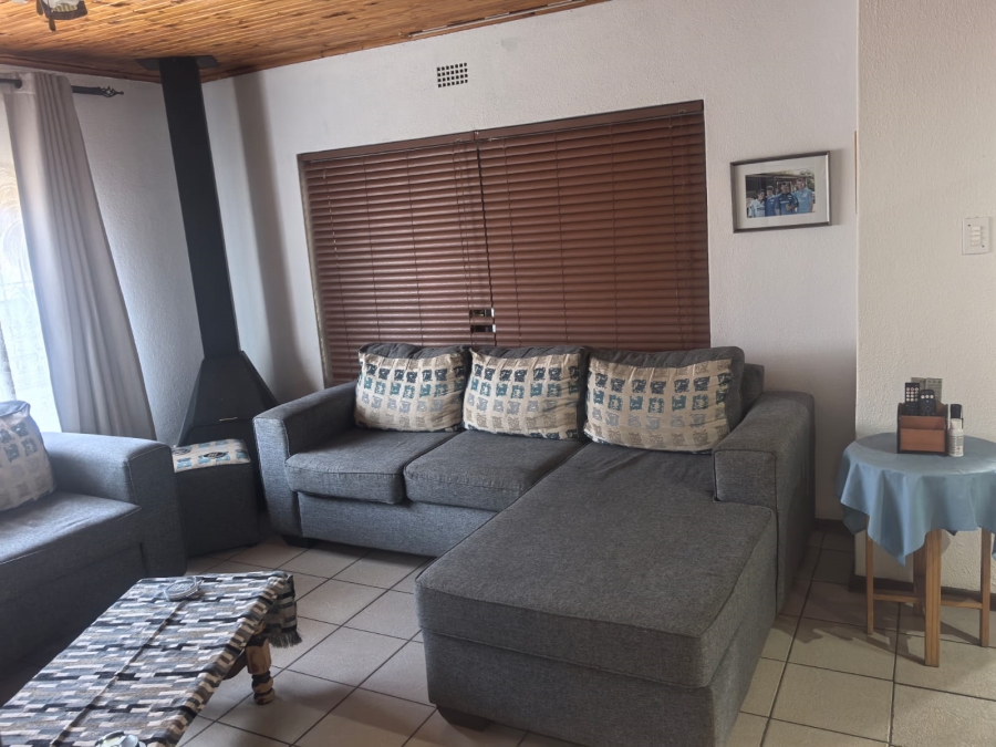 4 Bedroom Property for Sale in Roodepoort North Gauteng
