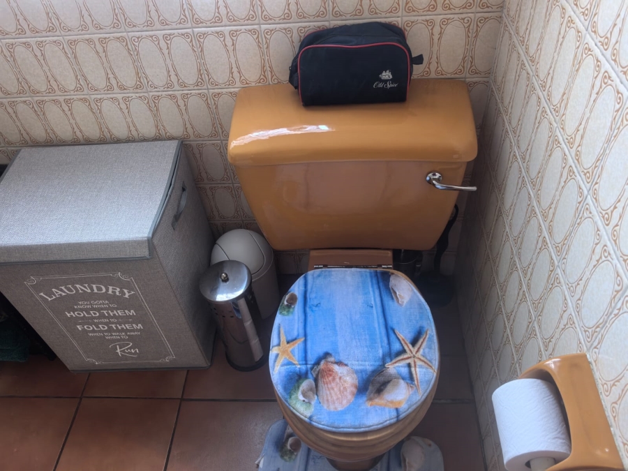 4 Bedroom Property for Sale in Roodepoort North Gauteng