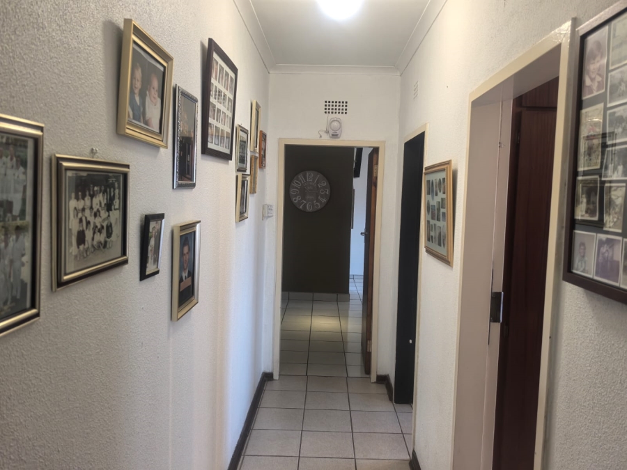 4 Bedroom Property for Sale in Roodepoort North Gauteng