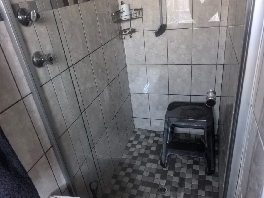 4 Bedroom Property for Sale in Roodepoort North Gauteng