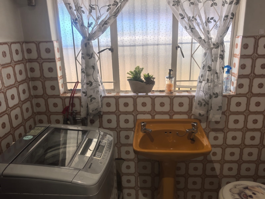 4 Bedroom Property for Sale in Roodepoort North Gauteng