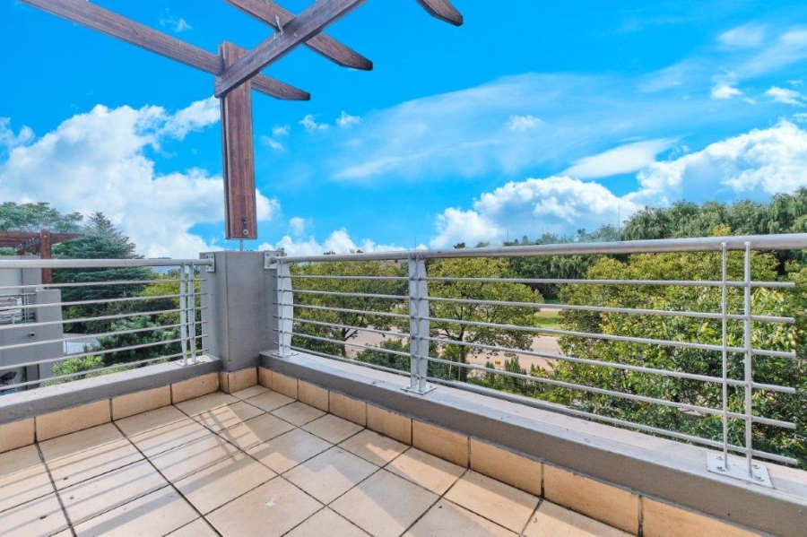1 Bedroom Property for Sale in Sunninghill Gauteng