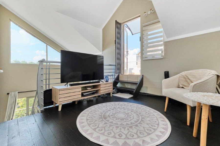 1 Bedroom Property for Sale in Sunninghill Gauteng
