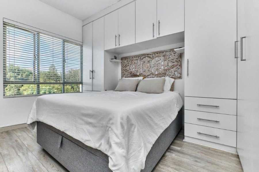 1 Bedroom Property for Sale in Sunninghill Gauteng