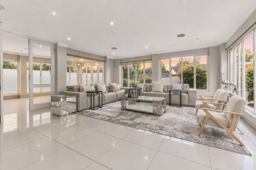 5 Bedroom Property for Sale in Bryanston Gauteng