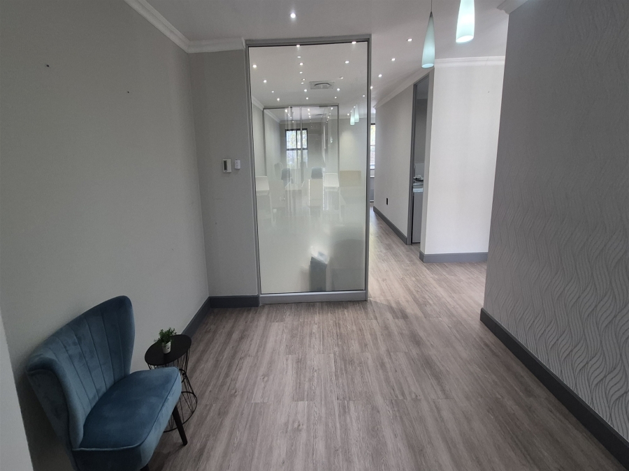 To Let Commercial Property for Rent in Dunkeld Gauteng