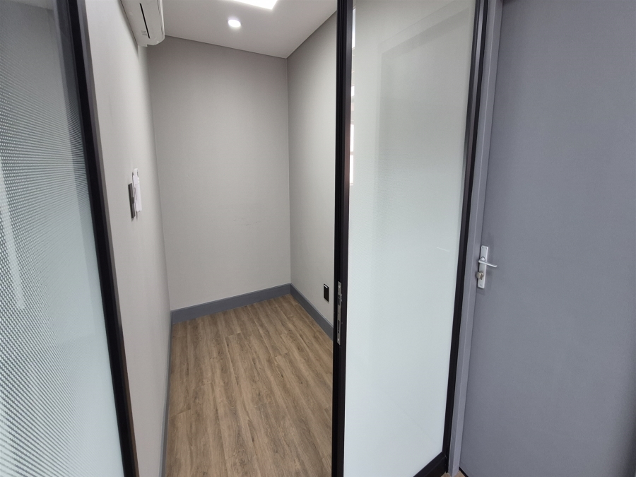 To Let Commercial Property for Rent in Dunkeld Gauteng