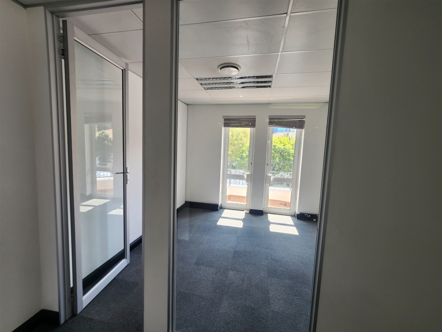 To Let Commercial Property for Rent in Chislehurston Gauteng